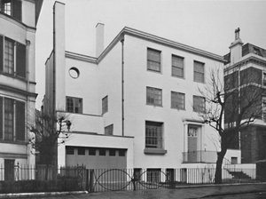 Exteriér - Dům pro Denyse Lowsona, Esq., Upper Phillimore Gardens, Londýn, 1939