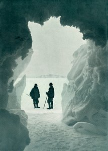 Ledová jeskyně - Stanový ostrov v dálce Kapitán Scott a Wright, c1911, 1913 od Herbert Ponting
