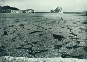 Pancake Ice Forming Do Floes Off Cape Evans, c19101913, 1913. od Herbert Ponting