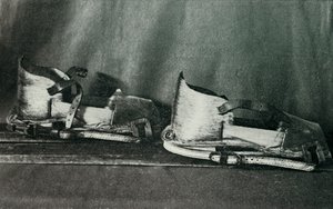 Lyžařské boty pro použití s Finnesko, c19101913, 1913 od Herbert Ponting