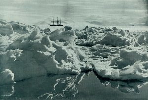 Terra Nova v McMurdo Sound, c19101913, 1913 od Herbert Ponting