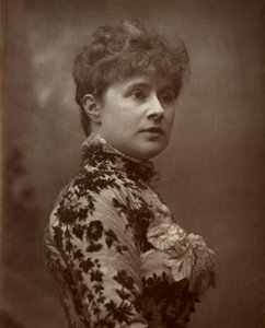 Alice Lingard , britská herečka a zpěvačka, 1884