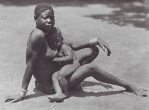 Afrika: (čb fotografie) od Hugo Adolf Bernatzik