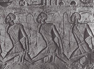 Afrika: (čb fotografie): pomoc Egyptu, přeprava zajatců, Núbie (čb fotografie) od Hugo Adolf Bernatzik