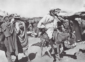Afrika: Ovocný trh v Omdurmanu (čb fotografie) od Hugo Adolf Bernatzik