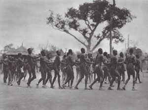 Afrika: Tanec Moru (čb fotografie) od Hugo Adolf Bernatzik