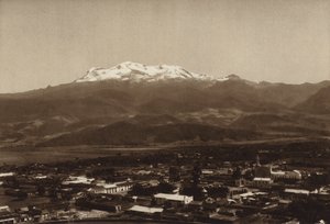 Mexiko: Amecameca s Iztaccihuatlem (čb fotografie) od Hugo Brehme