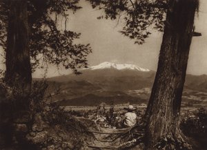 Mexiko: Amecameca s Iztaccihuatlem (čb fotografie) od Hugo Brehme