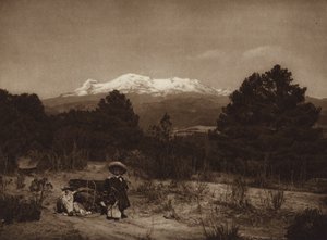 Mexiko: Iztaccihuatl (čb fotografie) od Hugo Brehme
