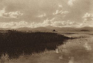 Mexiko: Laguna de Patzcuaro (čb fotografie) od Hugo Brehme