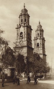Mexiko: Morelia, La Catedral (čb fotografie) od Hugo Brehme