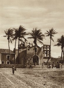 Mexiko: Vera Cruz, kostel se zvonicí (čb fotografie)