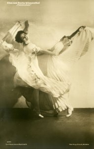 Elsa a Berta Wiesenthalové / fotopohlednice
