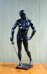 Fencer (bronz) od Hugo Lederer