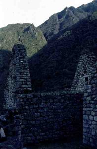 Zřícenina domu z citadely v Machu Picchu (foto) od Incan Incan