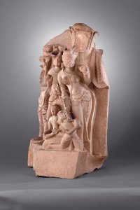 Služebníci Višnua s Gadou, 10.–11. století (pískovec) od Indian School