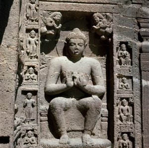 Buddha, vyřezávaná socha v jeskyni 19 od Indian School