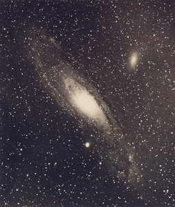 Mlhovina, 31m. Andromedae od Isaac Roberts