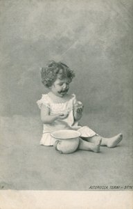 Dítě si hraje s bublinami (černobílá fotografie) od Italian Photographer