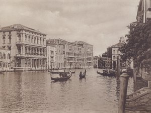 Canal Grande E Palazzo Browning (černobílá fotografie) od Italian Photographer