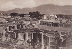 Kasárna gladiátorů s panoramatem, škola šermu (černobílá fotografie) od Italian Photographer