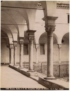 Klášter v kostele svatého Jana Evangelisty, Ravenna, Emilia-Romagna, Itálie, fotografie Pietro Poppi, Bologna, ca 1900 od Italian Photographer