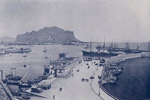 Itálie: Palermo, Monte Pellegrino a přístav (č/b foto) od Italian Photographer