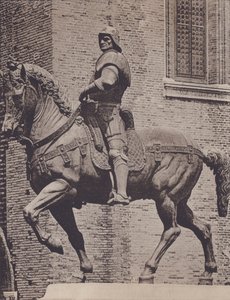 Památník Colleoni (černobílá fotografie) od Italian Photographer