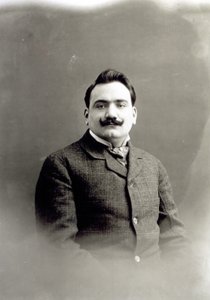 Portrét Enrica Carusa, kolem roku 1900 od Italian Photographer