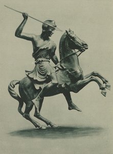 Římská socha Amazonky na koni nalezená v Herculaneu (čb fotografie) od Italian Photographer