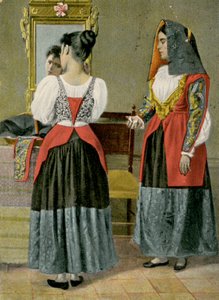 Dvě ženy v tradičních krojích, Sennori, Sardinie, Itálie, foto: G Dessi, Cagliari od Italian Photographer