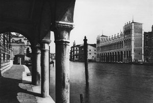 Benátky, Občanské muzeum (černobílá fotografie) od Italian Photographer