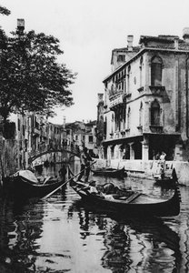 Benátky, Rio Priuli (černobílá fotografie) od Italian Photographer