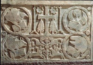 Detail štuku se symboly čtyř evangelistů (tetramorf): anděl pro svatého Matouše, lev pro svatého Marka, býk pro svatého Lukáše a orel pro svatého Jana. 730-740 Cividale, Battistero di San Callisto od Italian School