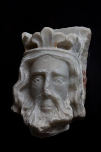 Janov, Muzeum sv. Augustina: fragment korunované hlavy od neznámého sochaře severní Francie; XIII - XIV století od Italian School
