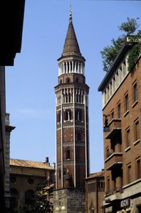 Milán: zvonice San Gottardo. od Italian School