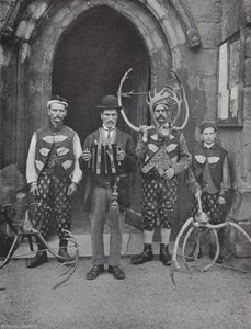 The Horn Dance, Abbots Bromley, Čtyři z účinkujících od J. Benjamin Stone