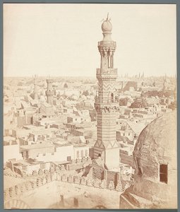 Egypt. Káhira. Pohled z madrasy - mauzolea mamlúckého emíra Sarghitmishe (1356) od James Robertson