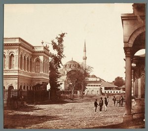 „Ulice v Tophanně“ [Istanbul. Ulice v Tophane - v pozadí mešita] od James Robertson
