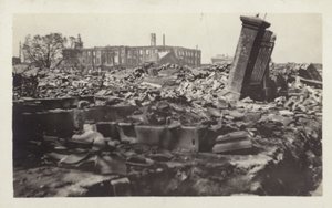 Následky velkého zemětřesení v Kanto, Japonsko, 1923 od Japanese Photographer