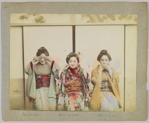Nevidět zlo, neslyšet zlo, nemluvit zlo (ručně kolorovaná černobílá fotografie) od Japanese Photographer