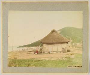 Sumaura, poblíž Kobe, Japonsko (ručně kolorovaná černobílá fotografie) od Japanese Photographer