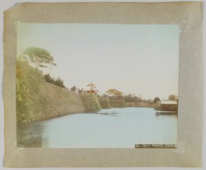 Tokijský hrad, Japonsko (ručně kolorovaná černobílá fotografie) od Japanese Photographer