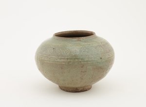 Dóza s raženým a vkládaným zdobením, 1610-1630 od Japanese School