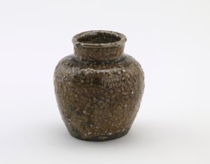 Malá čajová dóza pro komerční použití, Shigaraki, prefektura Shiga, éra Meiji (keramika)