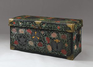 Úložný kufr (Nagamochi), Edo Period (lak a zlacená měď) od Japanese School