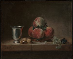 Zátiší s broskvemi, stříbrným pohárem, hrozny a vlašskými ořechy od Jean Baptiste Simeon Chardin