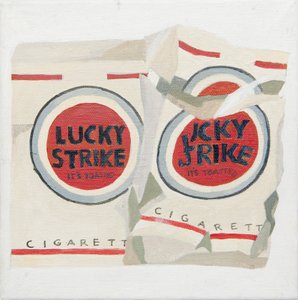 Bílé krabičky cigaret Lucky Strike (akrylové) od Jennifer Abbott