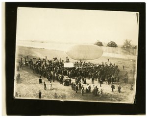 Vzducholoď "California Arrow" od Jessie Tarbox Beals