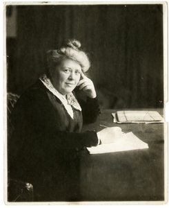 Jane Martin, inzerent, cca 1905-20 (želatinová stříbrná fotografie) od Jessie Tarbox Beals